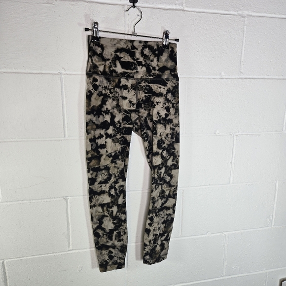 Lululemon hr wunder under dispersed tie dye leggings - Picture 9 of 9